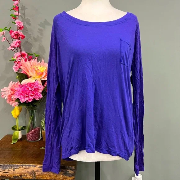 Splendid Long Sleeve - Picture 1 of 11